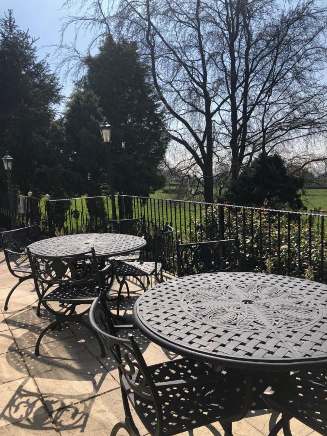 The Dog & Partridge Country Inn Ashbourne  Exterior foto